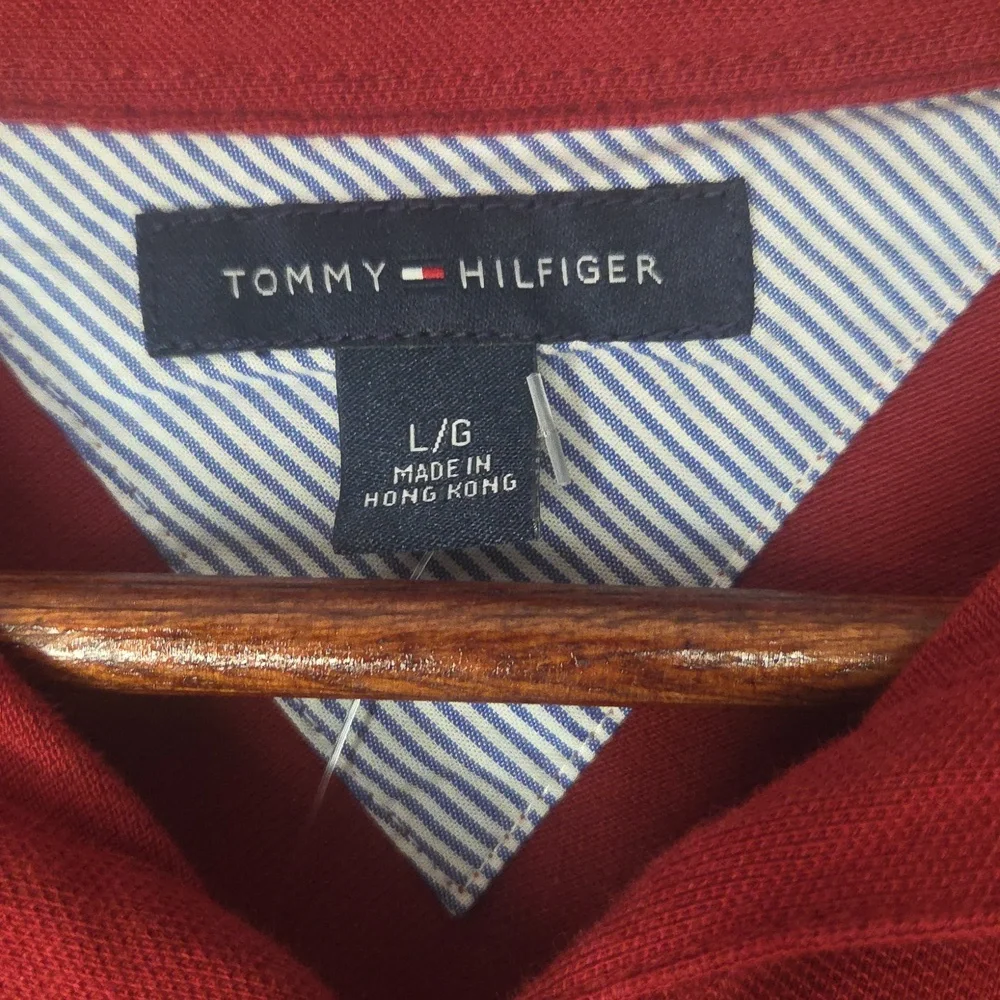Tommy Hilfiger men's Red Polo Size L - Picture 2 of 6